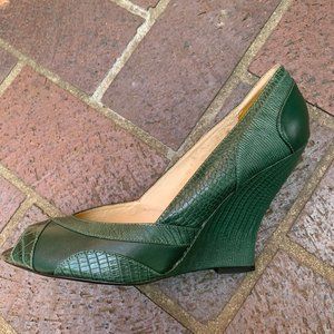 Faux Crocodile Green Wedge | Chinese Laundry NWOT